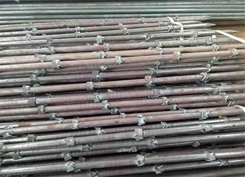 阿鲁科尔沁隧道钢花管